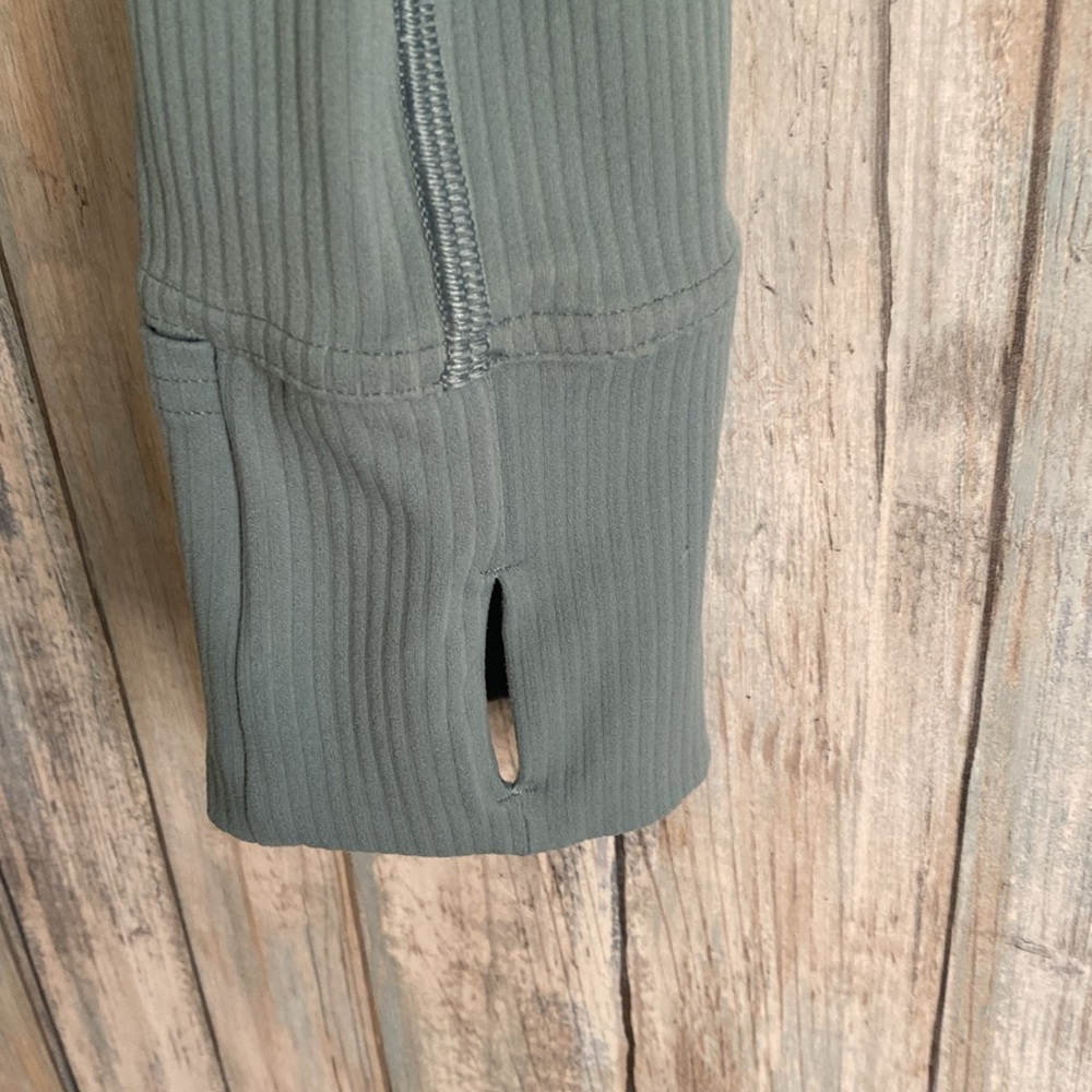 Lululemon Ribbed Cropped Define Jacket | Tidewater Teal | Size 6 - Picture 10 of 12